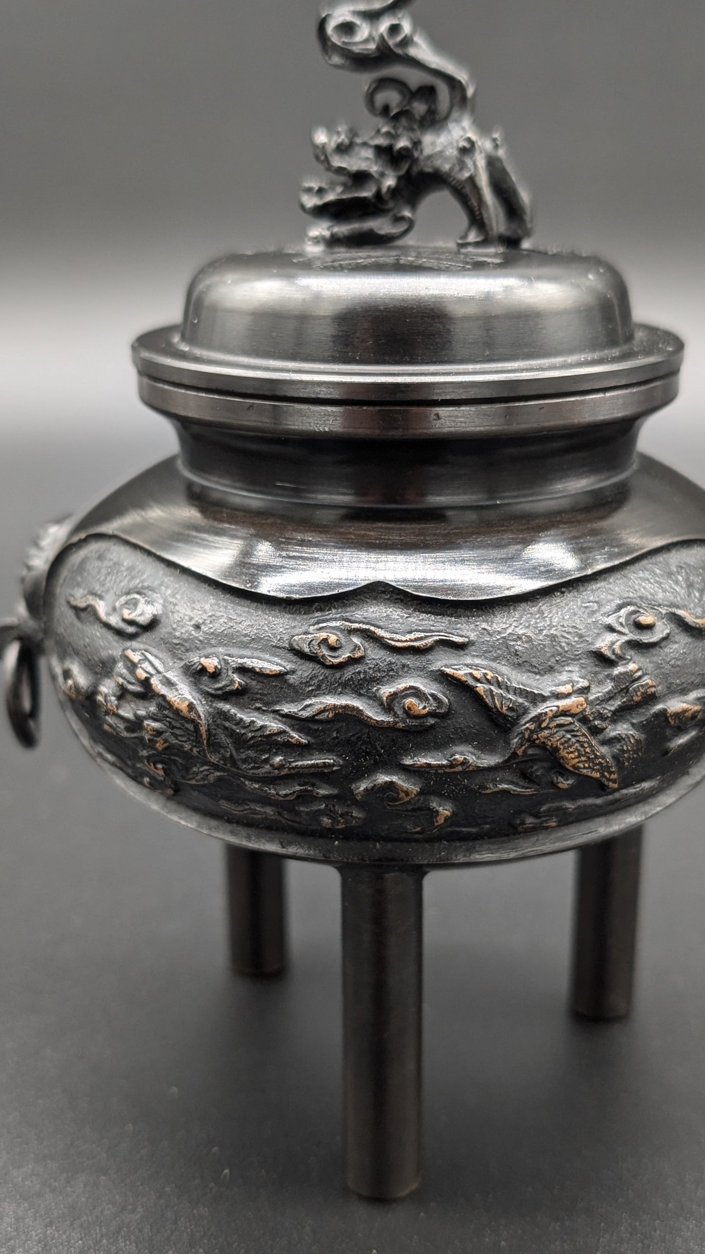 VINTAGE INCENSE BURNER with Lion and Crane by ZUIHOU TRUE JAPANESE ARTISAN
