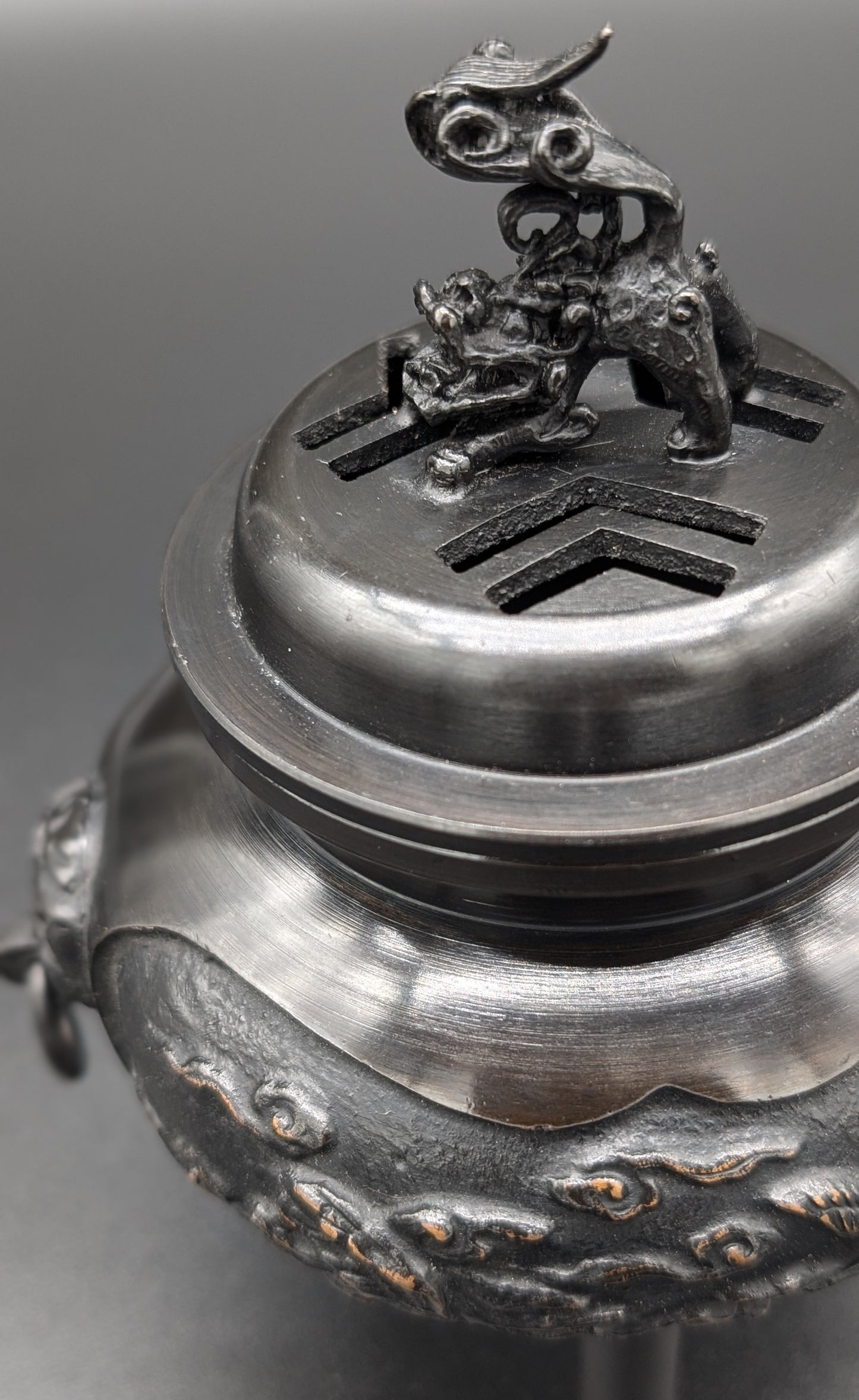 VINTAGE INCENSE BURNER with Lion and Crane by ZUIHOU TRUE JAPANESE ARTISAN